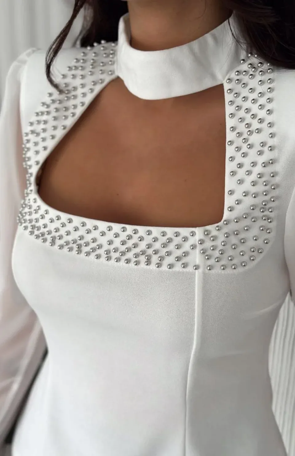 Penye Uzun Kollu Kadın Kolları Şifon Göğüste İnci Boncuk detaylı Bluz - Beyaz