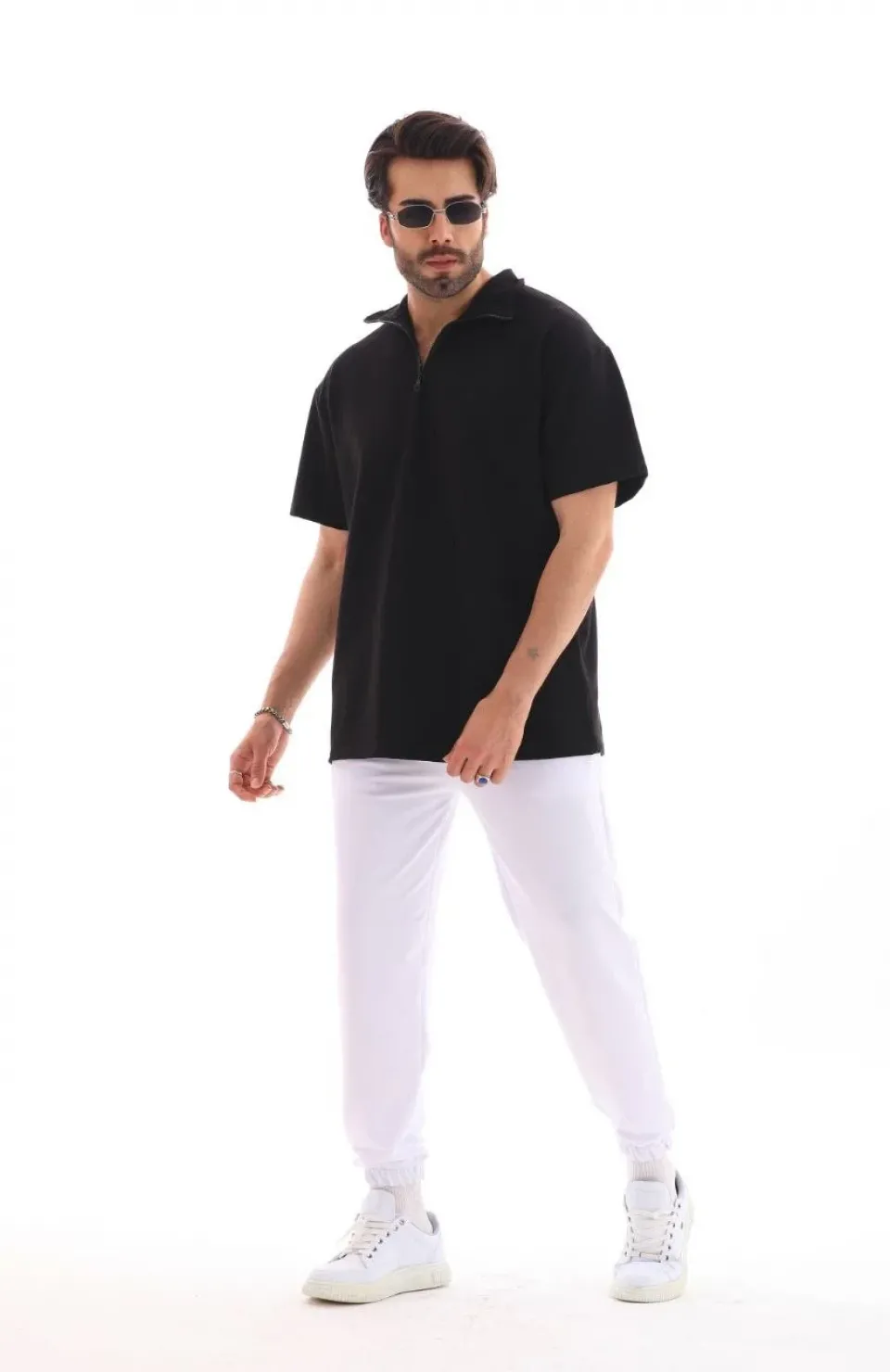 Unisex Yarım Fermuarlı Düz Oversize T-shirt - Siyah Somersan Giyim | Kadın, Erkek ve Çocuk Moda