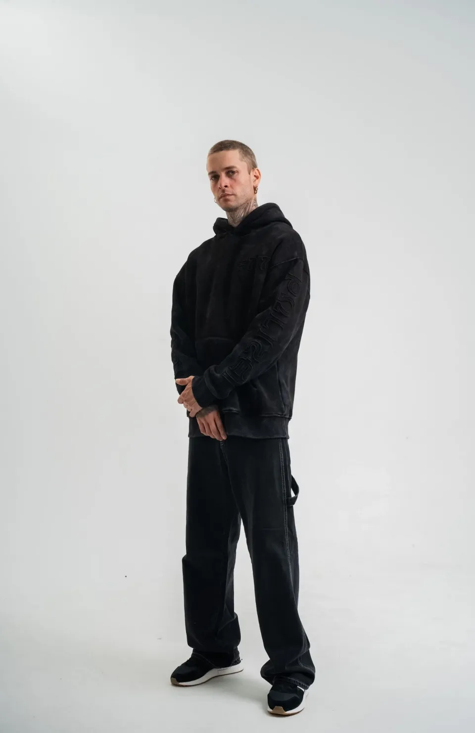 Unisex Uzun Kol Kapşonlu Yıkamalı Nakışlı SweatShirt - Siyah Somersan Giyim | Kadın, Erkek ve Çocuk Moda