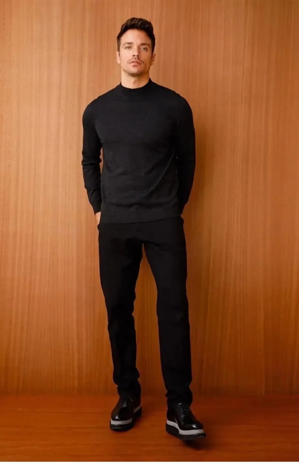 Erkek Yarım Balıkçı Yaka Triko Kazak - Lacivert