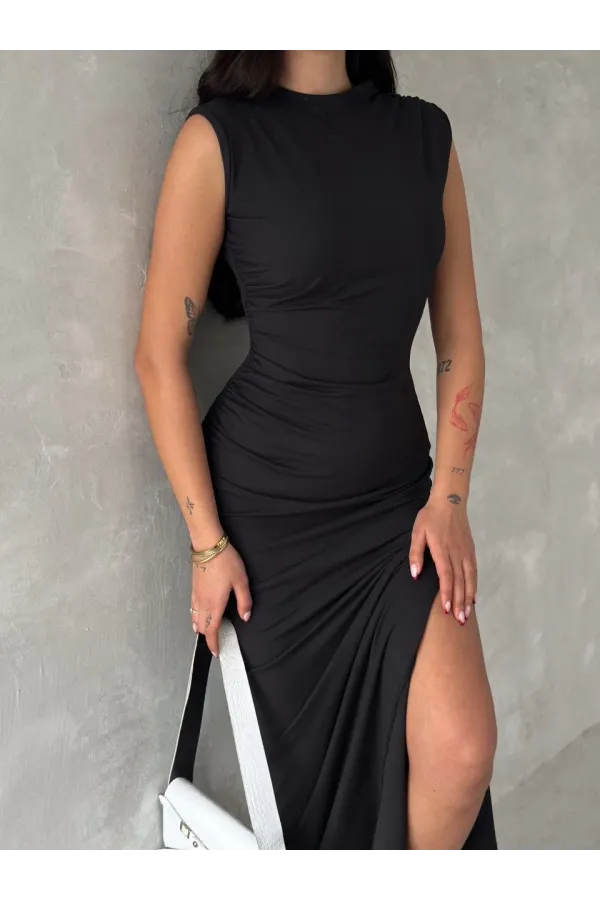 Kolsuz Yırtmaçlı Uzun maxı boy Elbise - Siyah