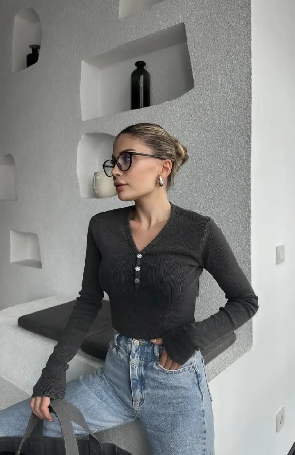 Düğme Detaylı Yıkamalı Crop