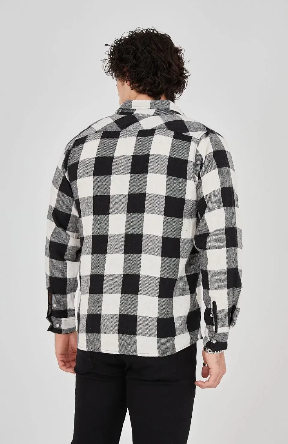 Erkek Oduncu Gömlek – Uzun Kollu, Şardonlu Kumaş, Kareli Desen, Regular Fit, Manşetli, Çift Cepli, Rahat Günlük Bahar & Kış Stil - Siyah Somersan Giyim | Kadın, Erkek ve Çocuk Moda