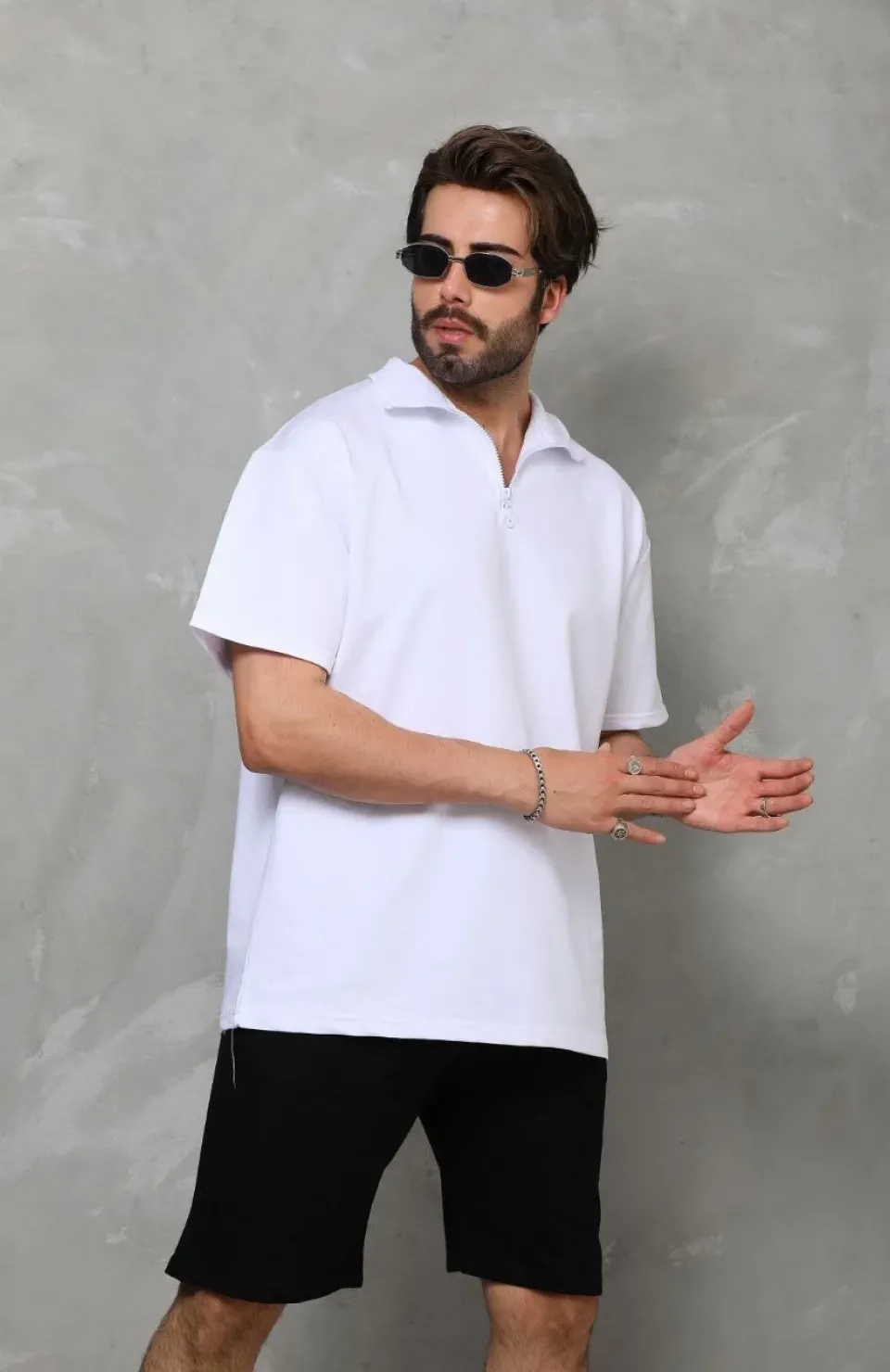 Unisex Yarım Fermuarlı Düz Oversize T-shirt - Beyaz Somersan Giyim | Kadın, Erkek ve Çocuk Moda