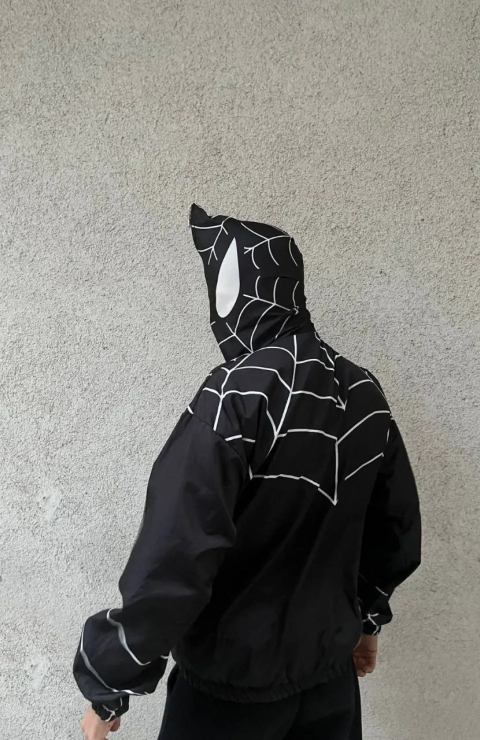 Unisex Uzun Kollu Kapşonlu Rüzgarlik - Siyah