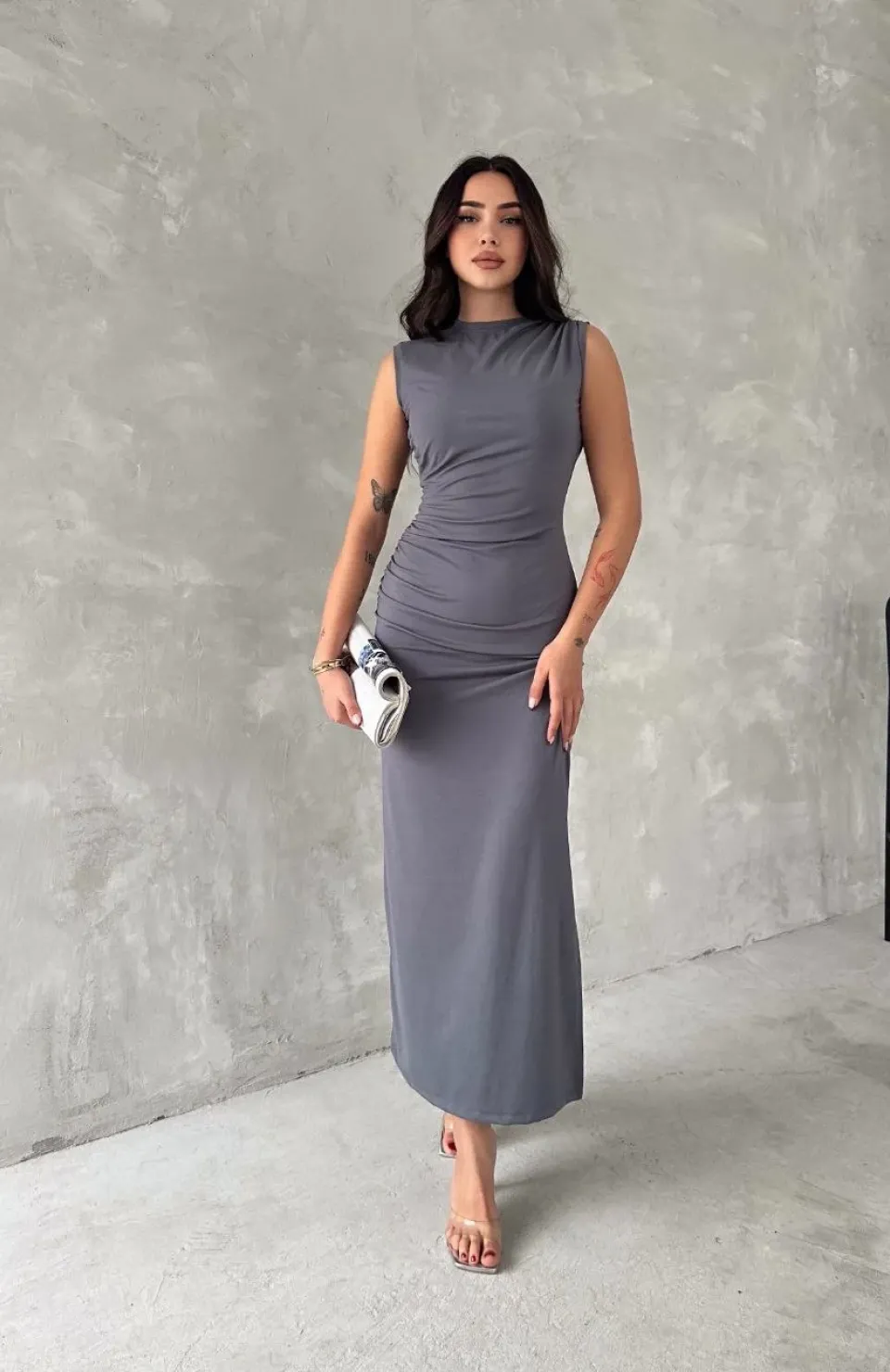 Kolsuz Yırtmaçlı Uzun maxı boy Elbise - Gri