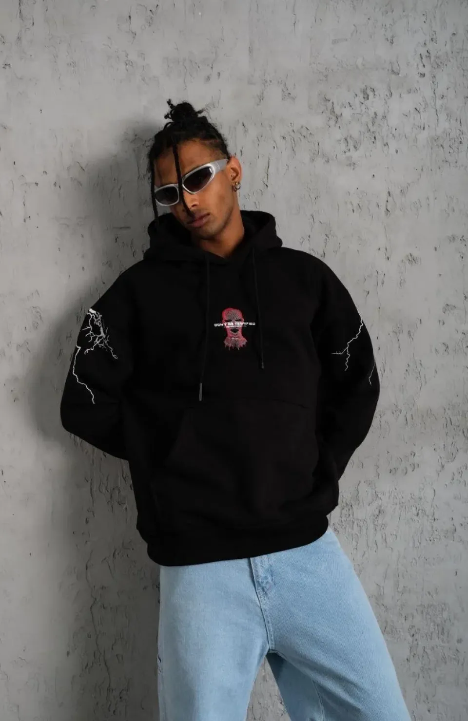 Erkek Maske Baskılı Kapüşonlu Sweat - Siyah