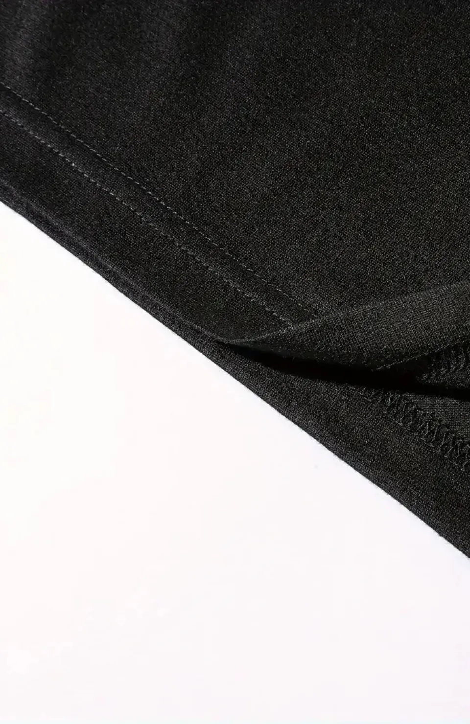 Eşsiz Baskı Tasarımlı Şık Büyük Beden Erkek Tişörtü - Rahat Polyester, Makinede Yıkanabilir, Yuvarlak Yaka - Her Mevsim İçin Mükemmel - Siyah