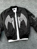 Unisex Siyah Bomber Mont – Venom Beyaz Örümcek Logolu, Fermuarlı Cepli, Kapitone Astarlı Günlük Mont - Siyah