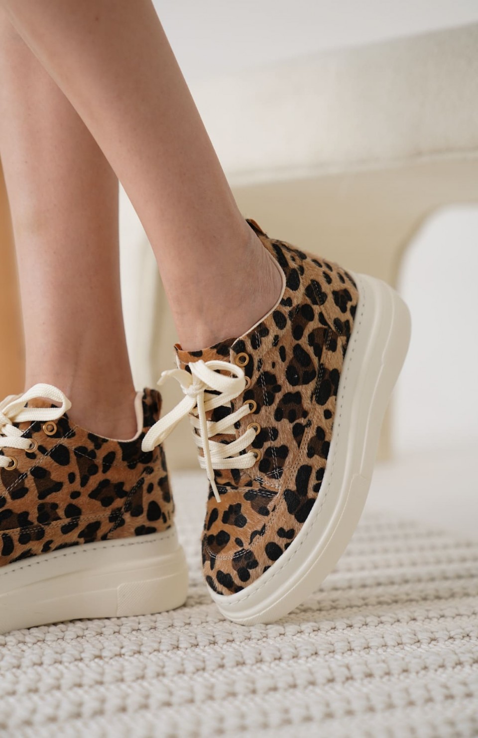 Kadın Gizli Topuk Beyaz Taban Leopar Spor Ayakkabı TR10MS01H Somersan Giyim | Kadın, Erkek ve Çocuk Moda