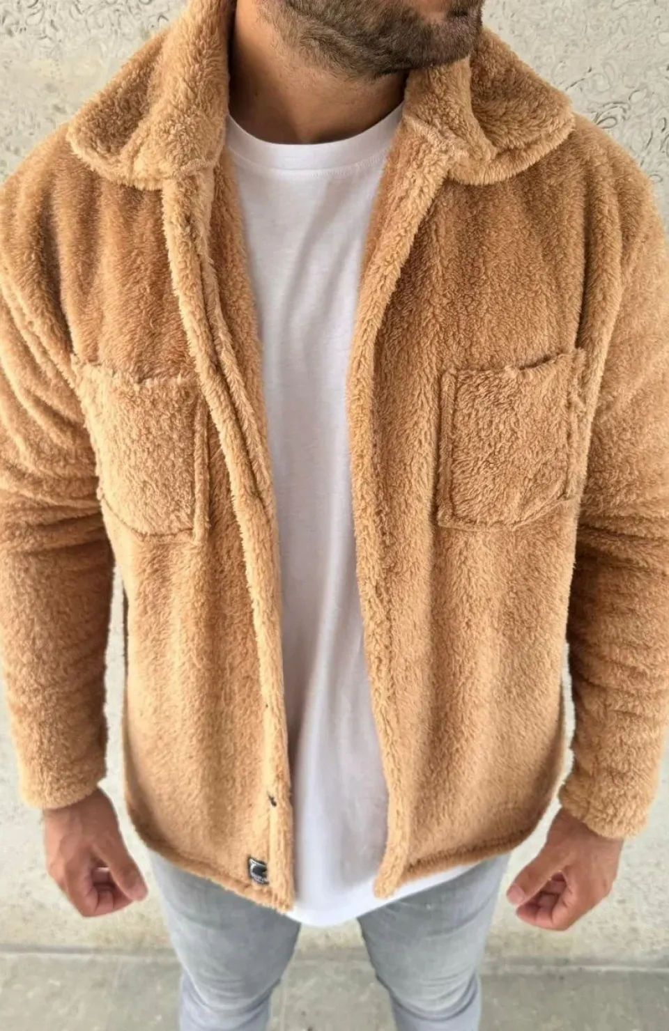 Erkek Pelüş Polar Hırka Gömlek – Yakalı, İlik Düğmeli, Göğüs Cepli, Yumuşak Dokulu Kışlık Regular Fit Rahat Günlük Model - Açık Kahve