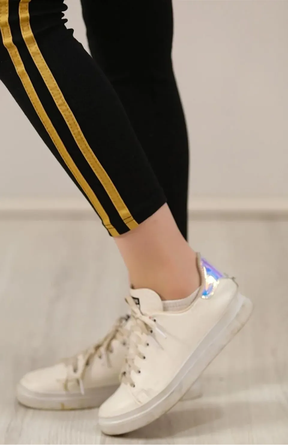 Kadın Yanı Sarı Şeritli Tayt - Siyah