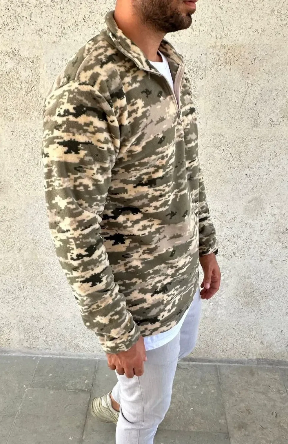 Erkek Yarım Fermuarlı Desenli Polar Sweat – Haki Kamuflaj Yakalı, Uzun Kollu, Oversize Rahat Kalıp - Haki