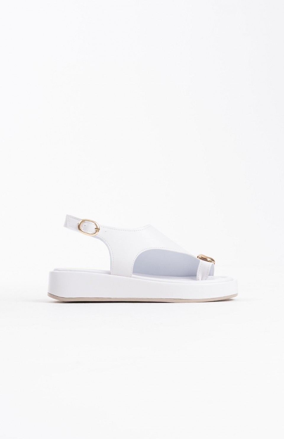 Kadın Beyaz Cilt Toka Detaylı Sandalet TR17MY03B Somersan Giyim | Kadın, Erkek ve Çocuk Moda