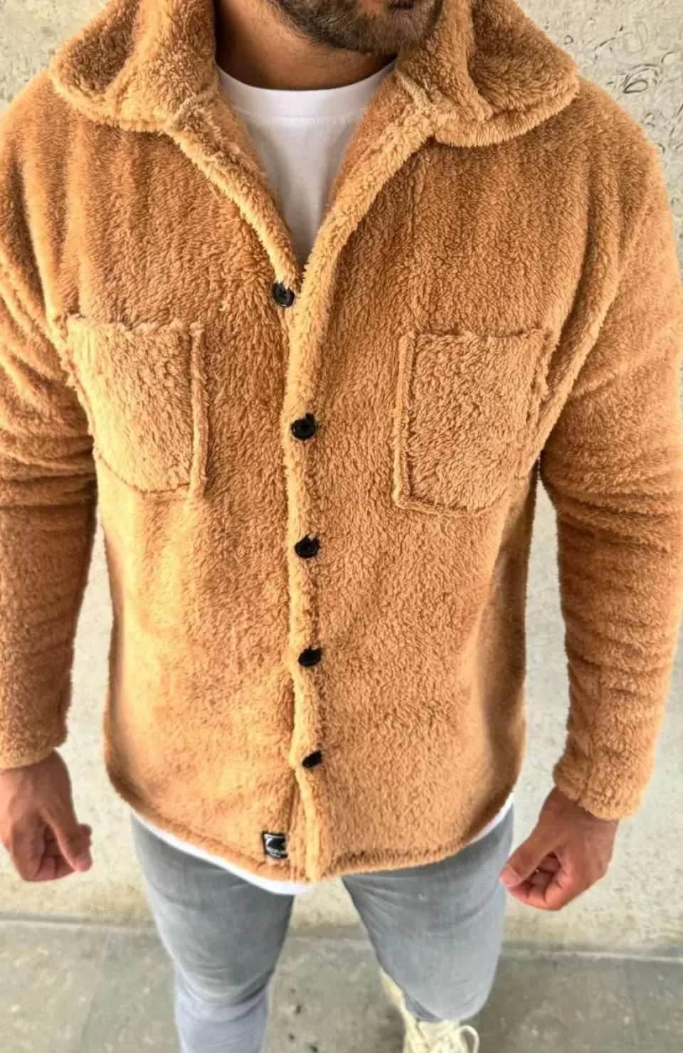 Erkek Pelüş Polar Hırka Gömlek – Yakalı, İlik Düğmeli, Göğüs Cepli, Yumuşak Dokulu Kışlık Regular Fit Rahat Günlük Model - Açık Kahve