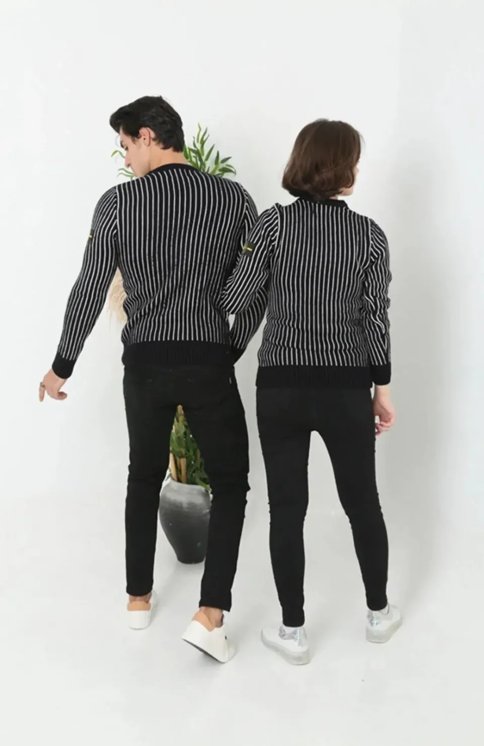 Erkek Bisiklet Yaka Yün Örmeli Triko Kazak - Siyah Somersan Giyim | Kadın, Erkek ve Çocuk Moda