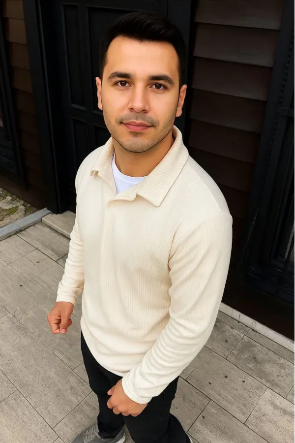 Erkek Fitilli Polar Sweatshirt – Düğmesiz Polo Yaka, Oversize Rahat Kalıp, Kalın Polar Kumaş, Kışlık ve Baharlık Şık Günlük Üst - Beyaz