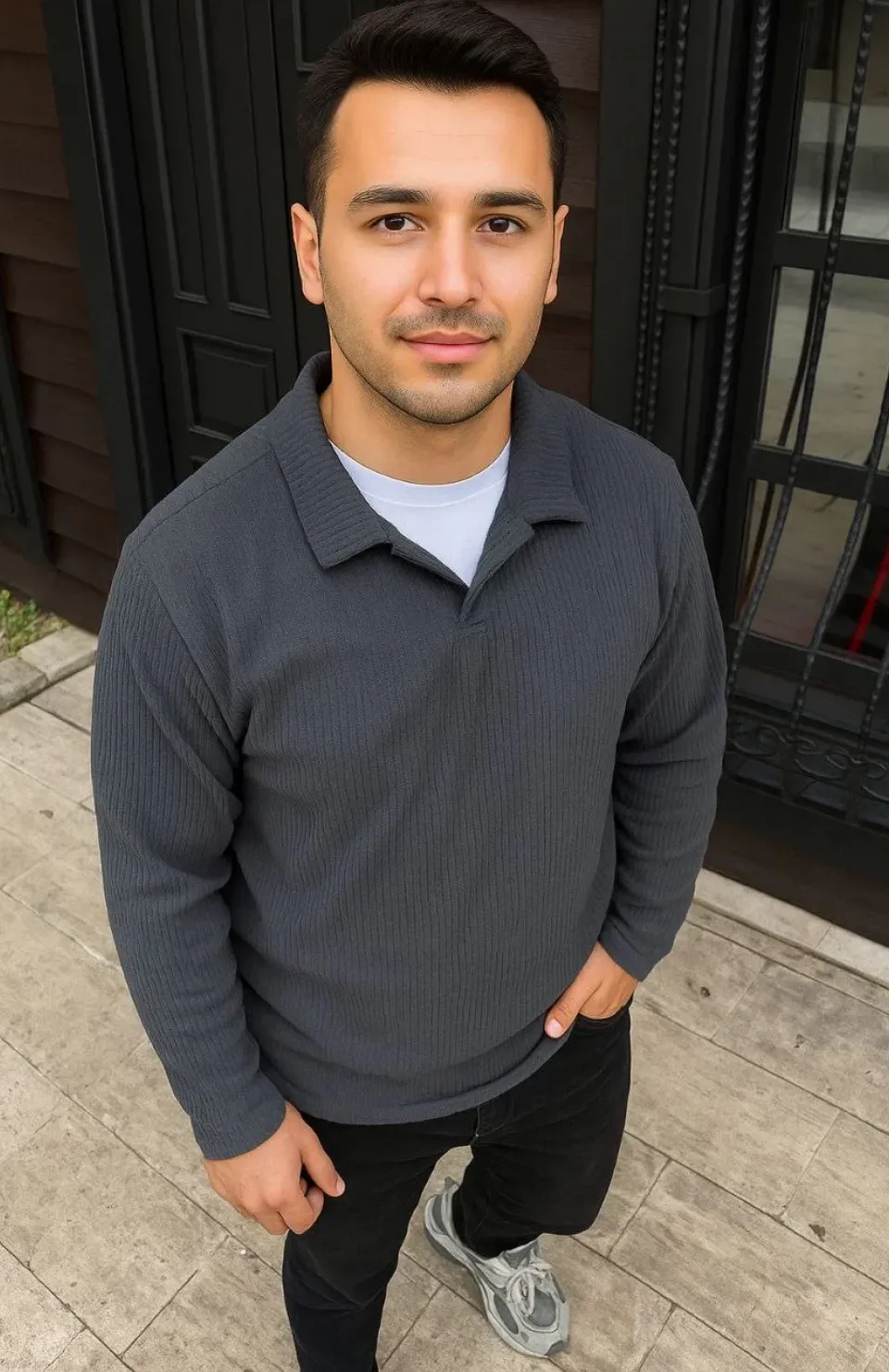 Erkek Fitilli Polar Sweatshirt – Düğmesiz Polo Yaka, Oversize Rahat Kalıp, Kalın Polar Kumaş, Kışlık ve Baharlık Şık Günlük Üst - Füme Somersan Giyim | Kadın, Erkek ve Çocuk Moda