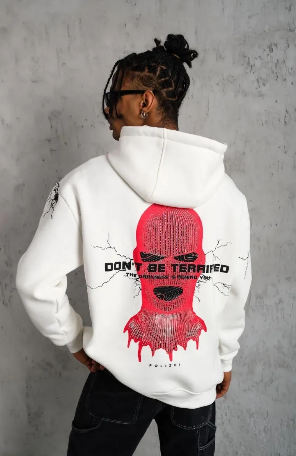 Erkek Oversize Üç İplik Kapüşonlu Sweatshirt – “Don’t Be Terrified” Ön, Sırt ve Kol Baskılı, Kanguru Cepli, Ribanalı Rahat Model - Beyaz