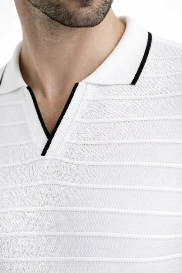 Erkek Triko Kumaş Yakalı Düğmesiz Açık Yaka Fitilli Kısa Kollu Regular Fit Tişört T-shirt - Beyaz
