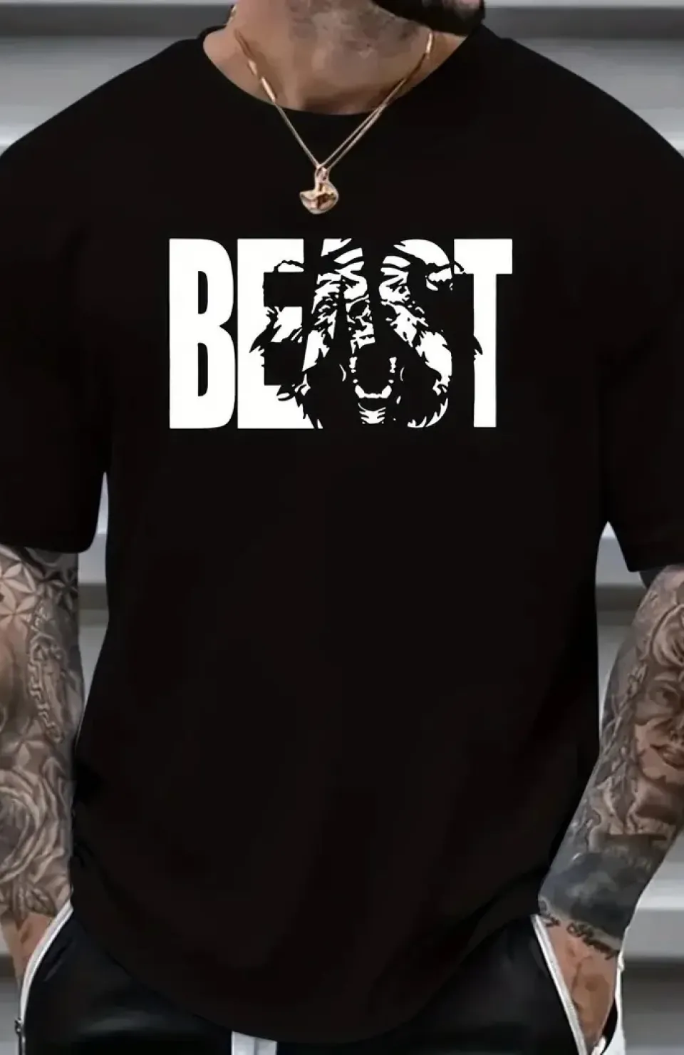 Eşsiz Baskı Tasarımlı Şık Büyük Beden Erkek Tişörtü - Rahat Polyester, Makinede Yıkanabilir, Yuvarlak Yaka - Her Mevsim İçin Mükemmel - Siyah