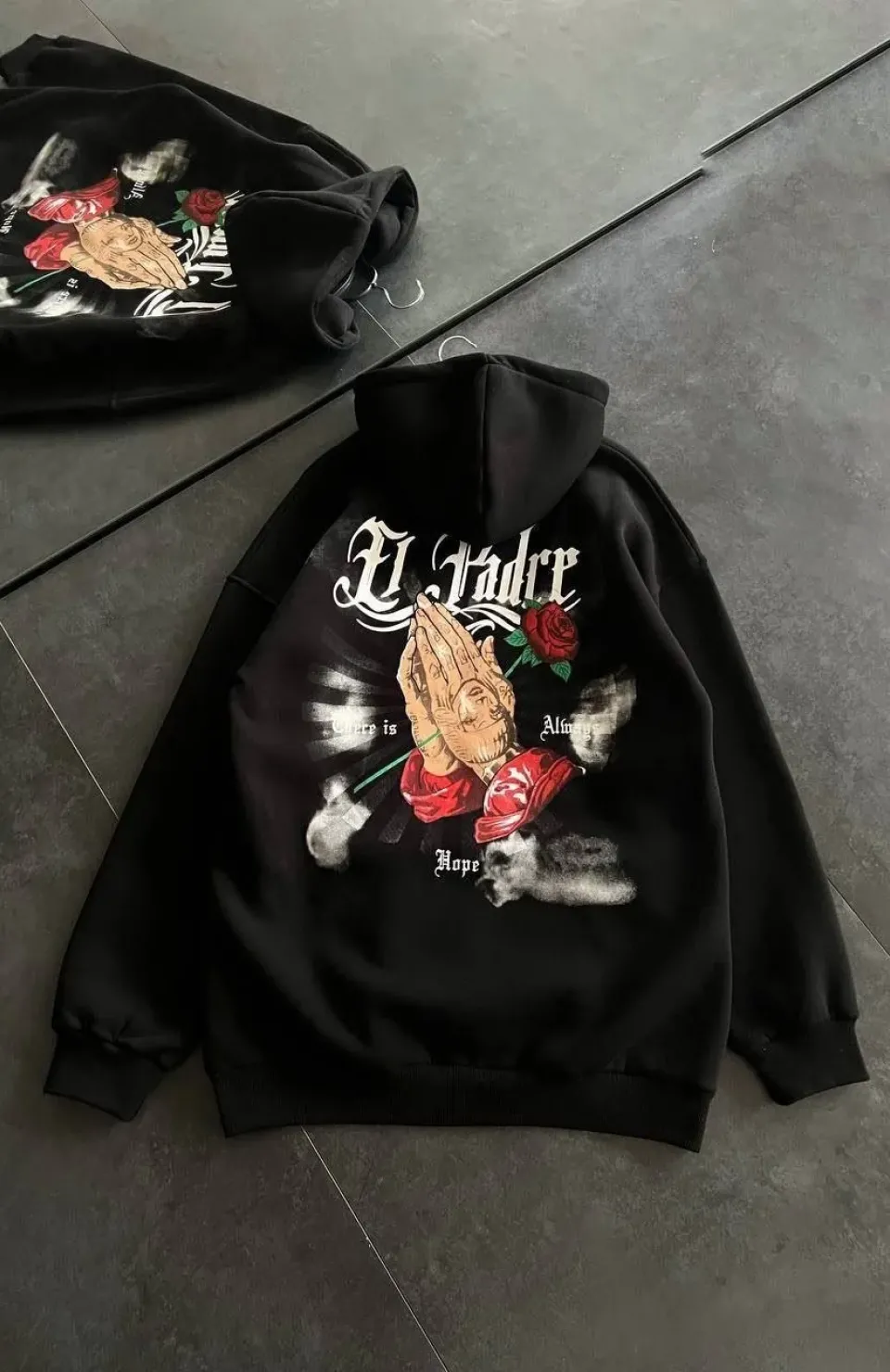 Üç İplik Penye Uzun Kol Kapşonlu Baskılı SweatShirt - Siyah