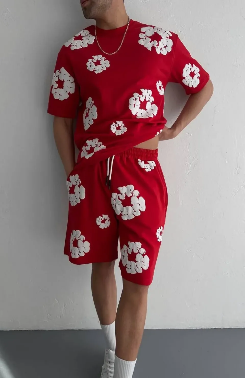 İki İplik Kumaş Baskılı T-shirt Şortlu Takım- Kırmızı