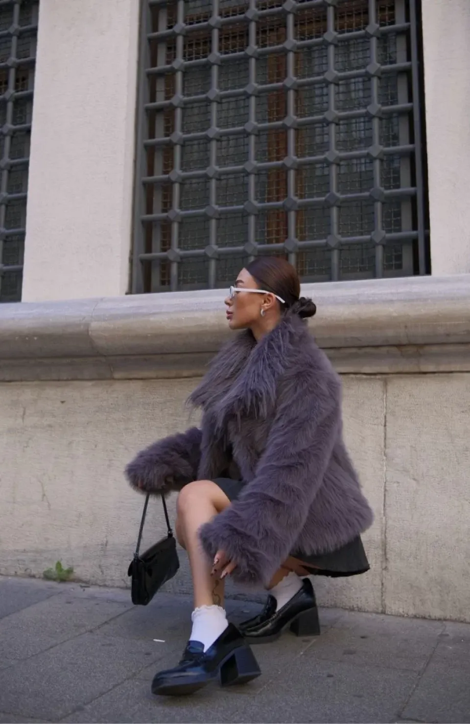 Salaş Sakallı Yumuşak Dokulu Yakalı Cepli Suni Kürk - füme