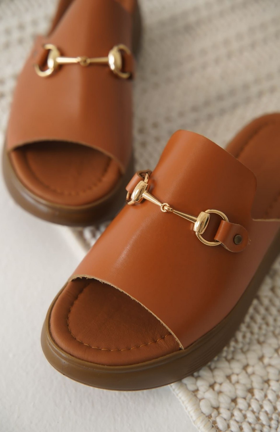 Taba Hakiki Deri Terlik TR31MY62D Somersan Giyim | Kadın, Erkek ve Çocuk Moda