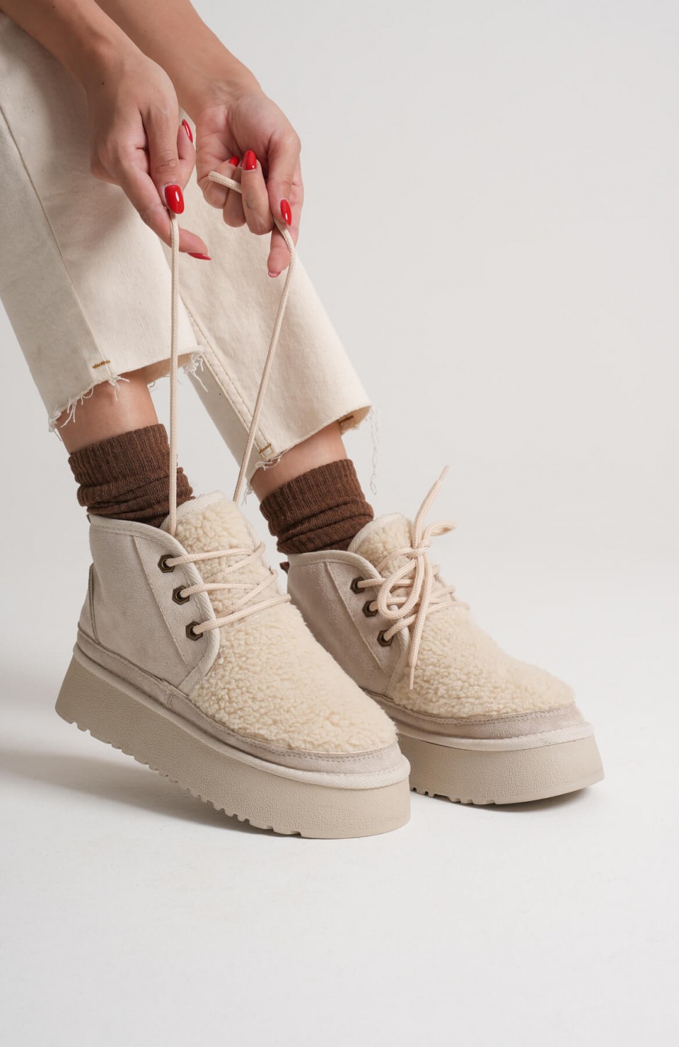 Kadın Kürklü Bej Kışlık Kalın Tabanlı Bot TR04MK03B Somersan Giyim | Kadın, Erkek ve Çocuk Moda