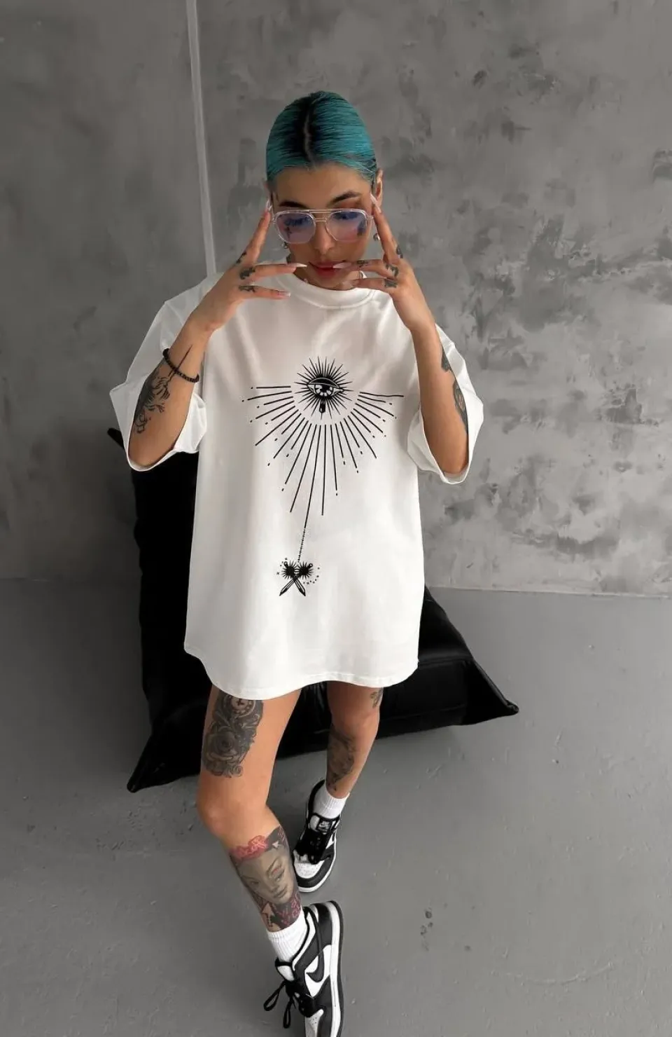 Unisex Bisiklet Yaka Baskılı Oversize T-Shirt - Beyaz Somersan Giyim | Kadın, Erkek ve Çocuk Moda