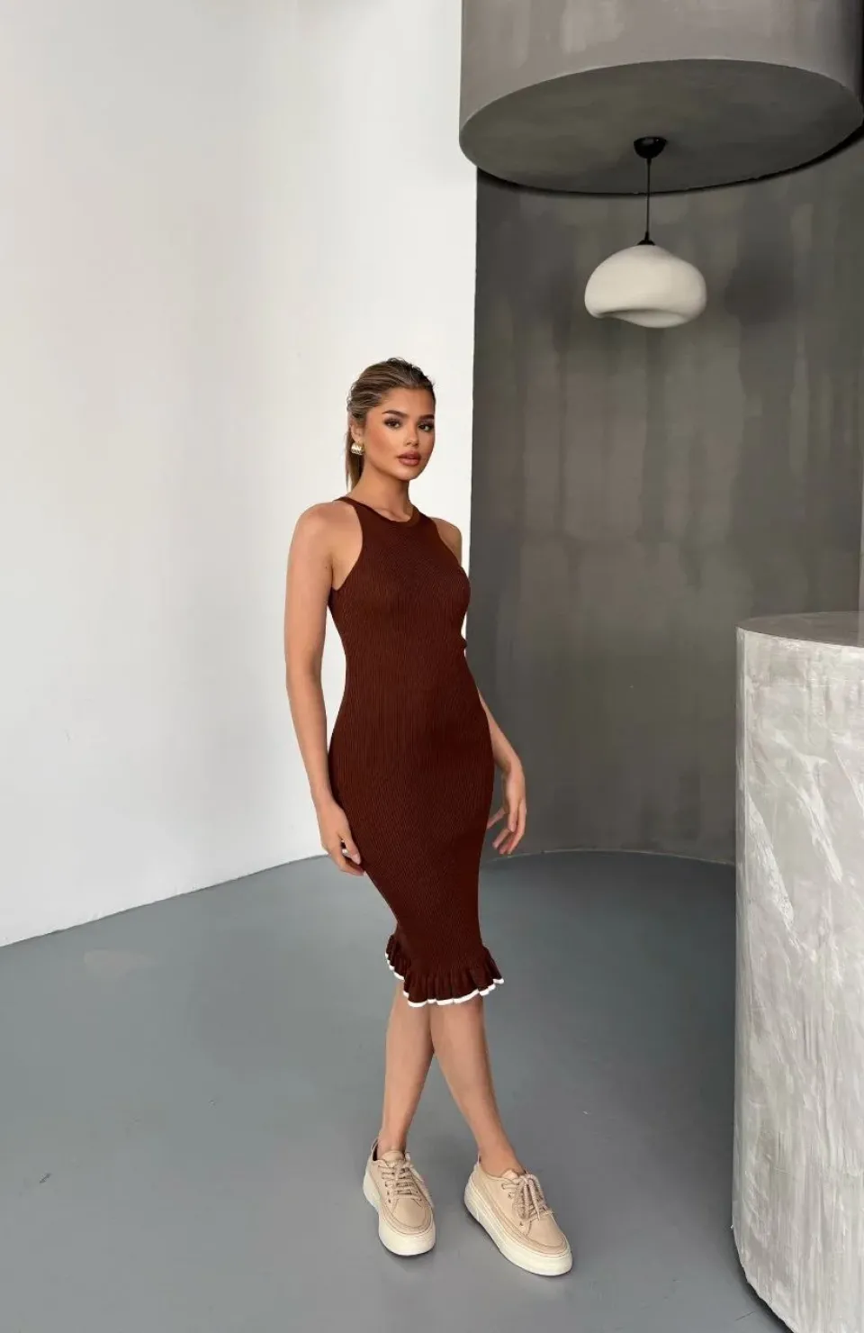 Fırfır Detaylı Triko Elbise- Kahverengi