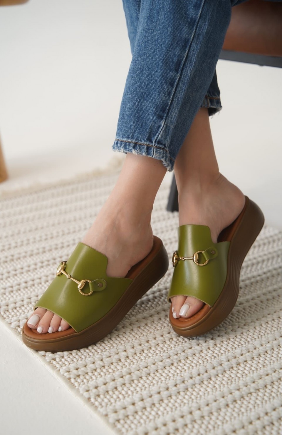 Haki Yeşili Hakiki Deri Terlik TR31MY62G Somersan Giyim | Kadın, Erkek ve Çocuk Moda