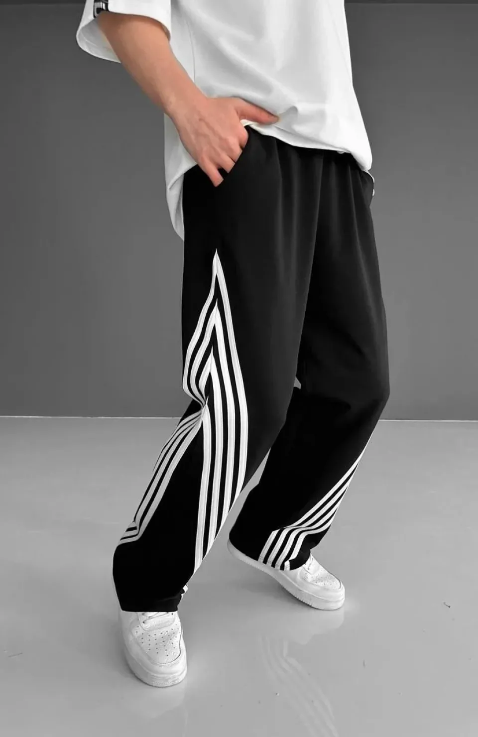 İki İplik Kumaş Şeritli Alt Esofman - Siyah