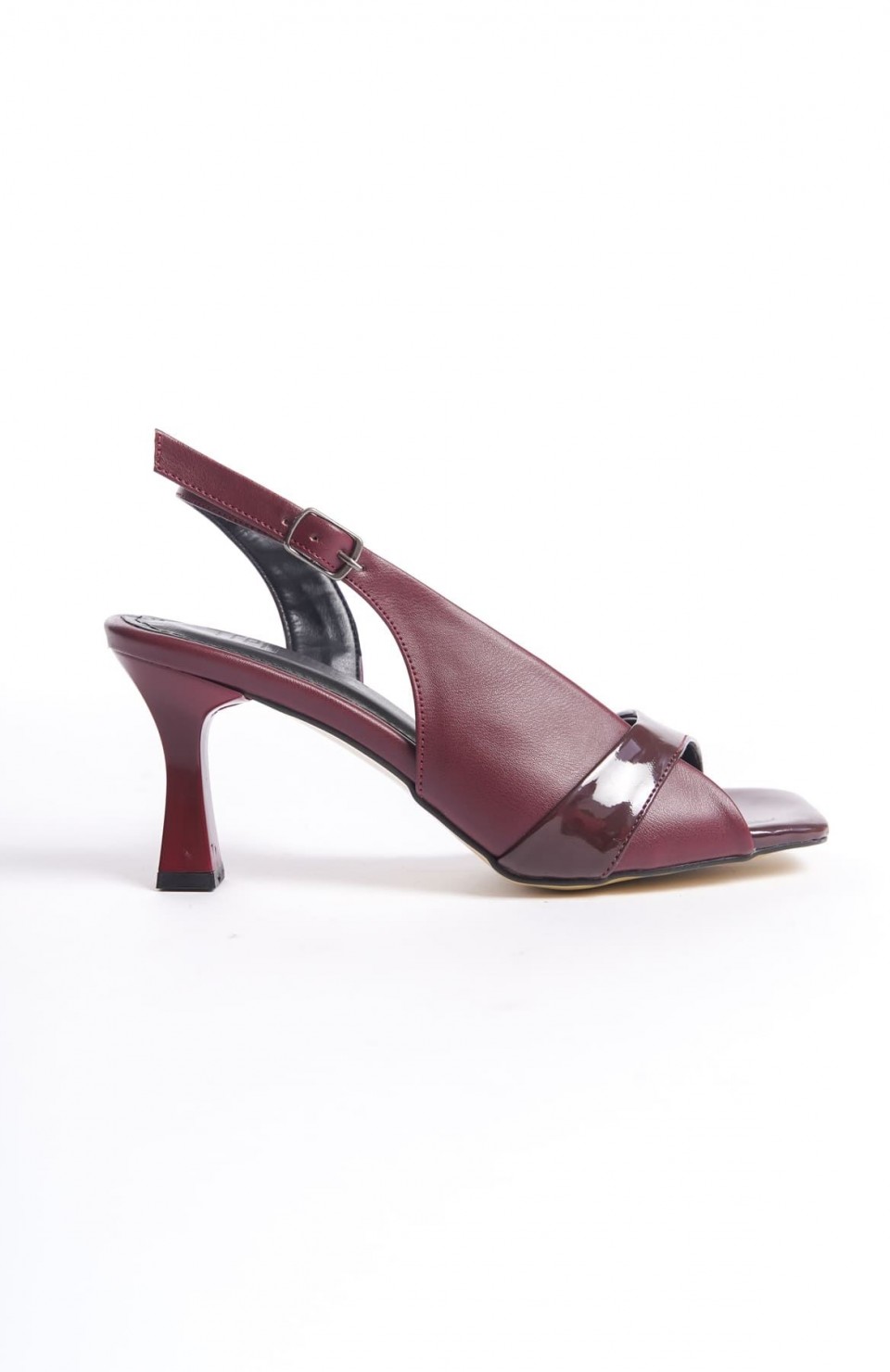 Kadın Bordo Rugan Detaylı Topuklu Sandalet TR13MY01E Somersan Giyim | Kadın, Erkek ve Çocuk Moda