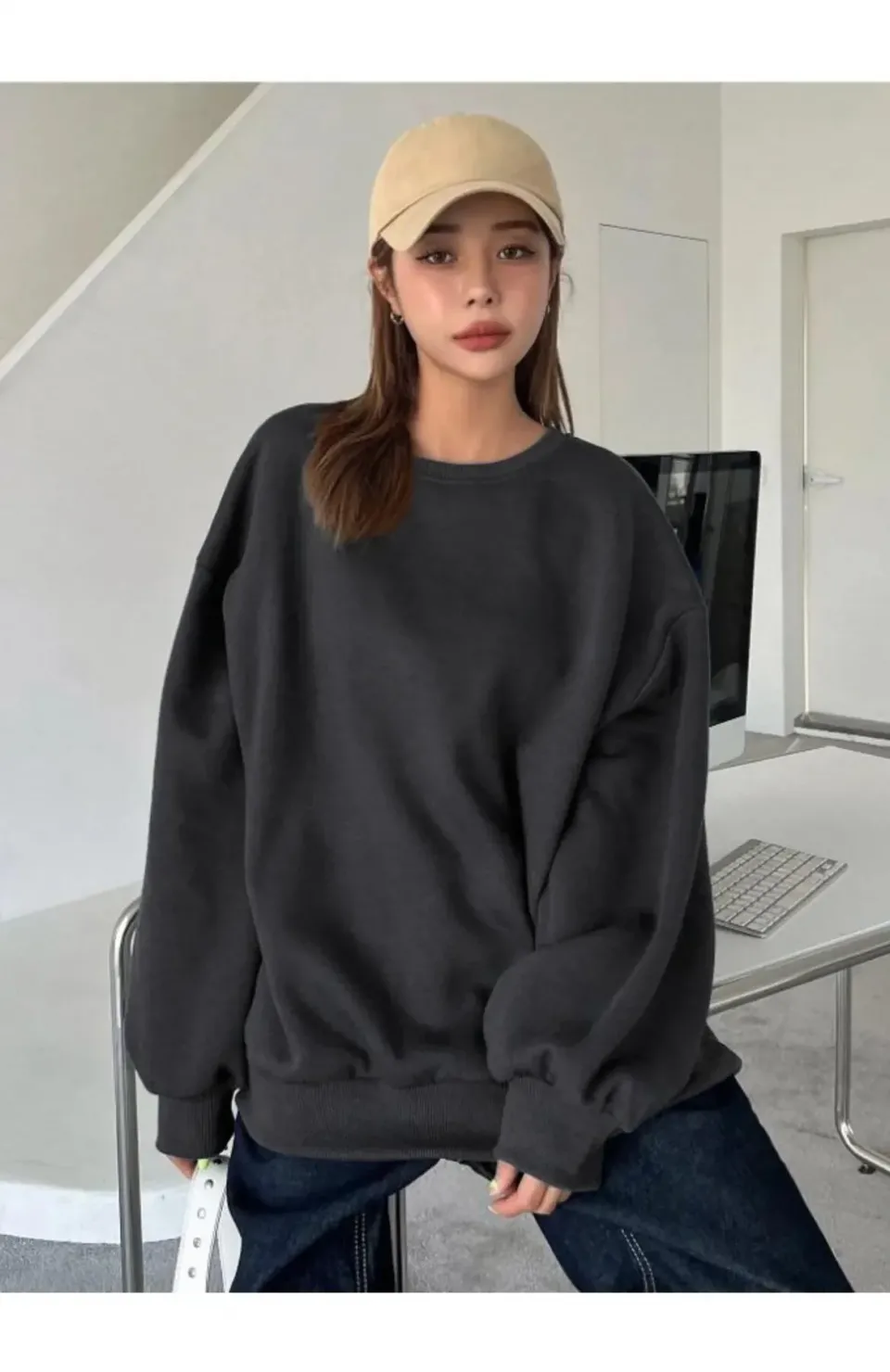 Kadın Düz Bisiklet Yaka Sweat - Siyah