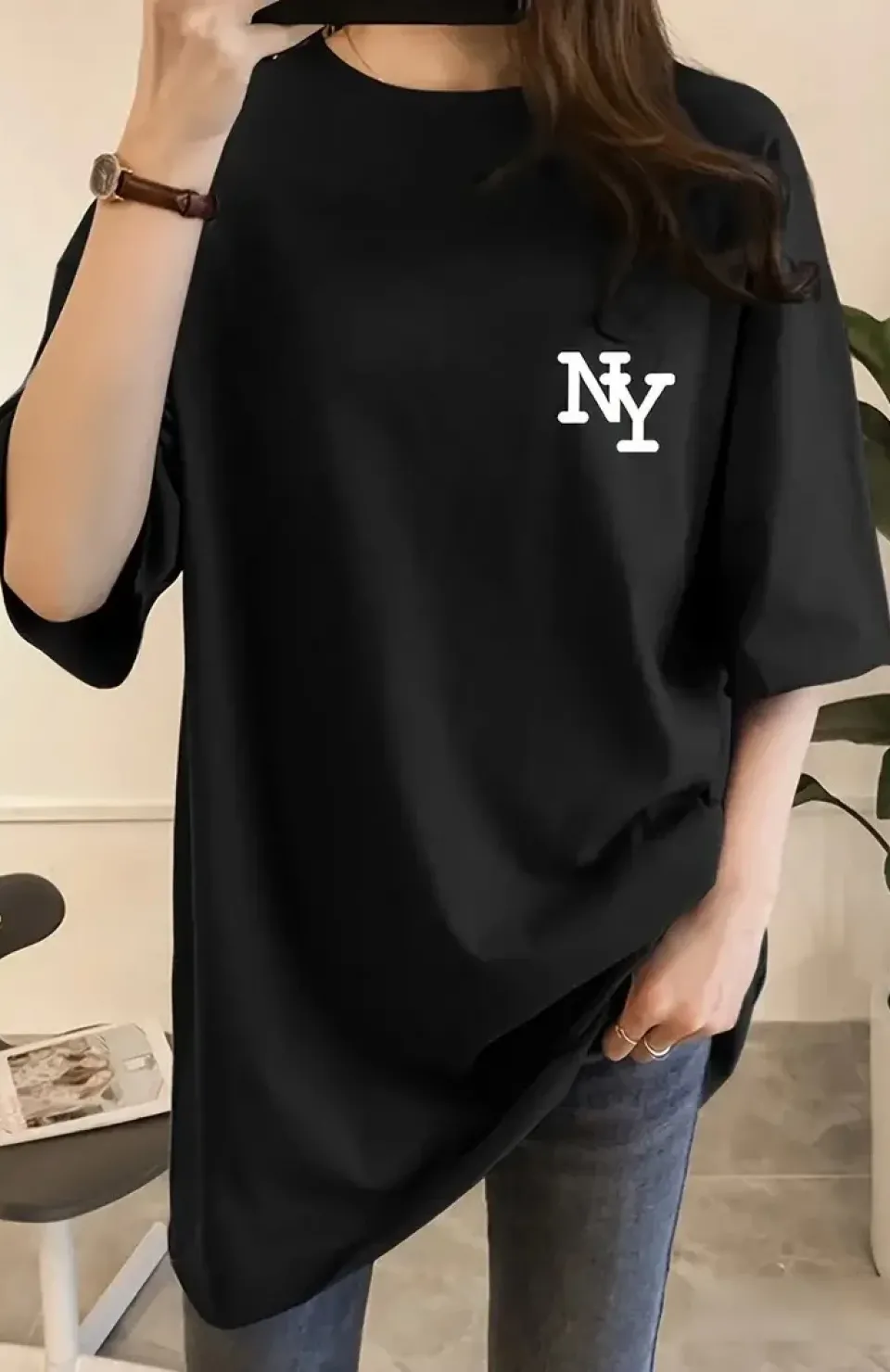 Kadın Eğlenceli Harf NY Baskılı Bisiklet Yaka Tişört - Rahat Polyester, Makinede Yıkanabilir - Yaz ve Fitness için Mükemmel, Yuvarlak Yaka - Siyah