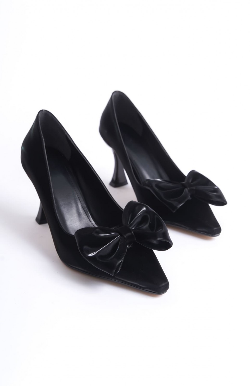Kadın Fiyonk Detaylı Siyah Topuklu Ayakkabı TR08MS06A Somersan Giyim | Kadın, Erkek ve Çocuk Moda