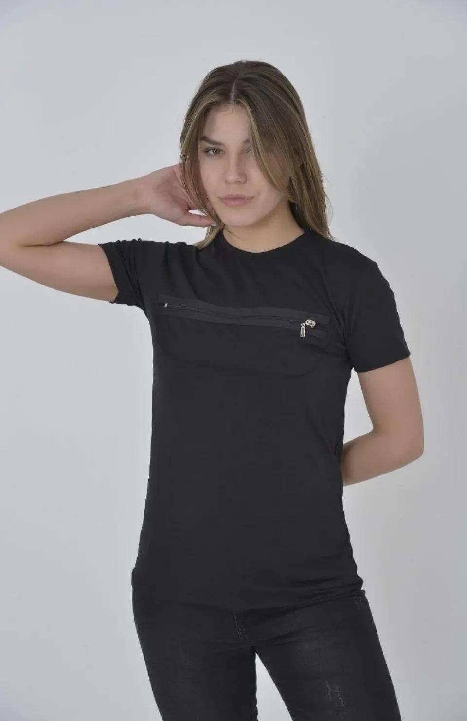 Kadın Göğüste Fermuar Aksesuarlı Dar Kalıp T-Shirt - Siyah Somersan Giyim | Kadın, Erkek ve Çocuk Moda