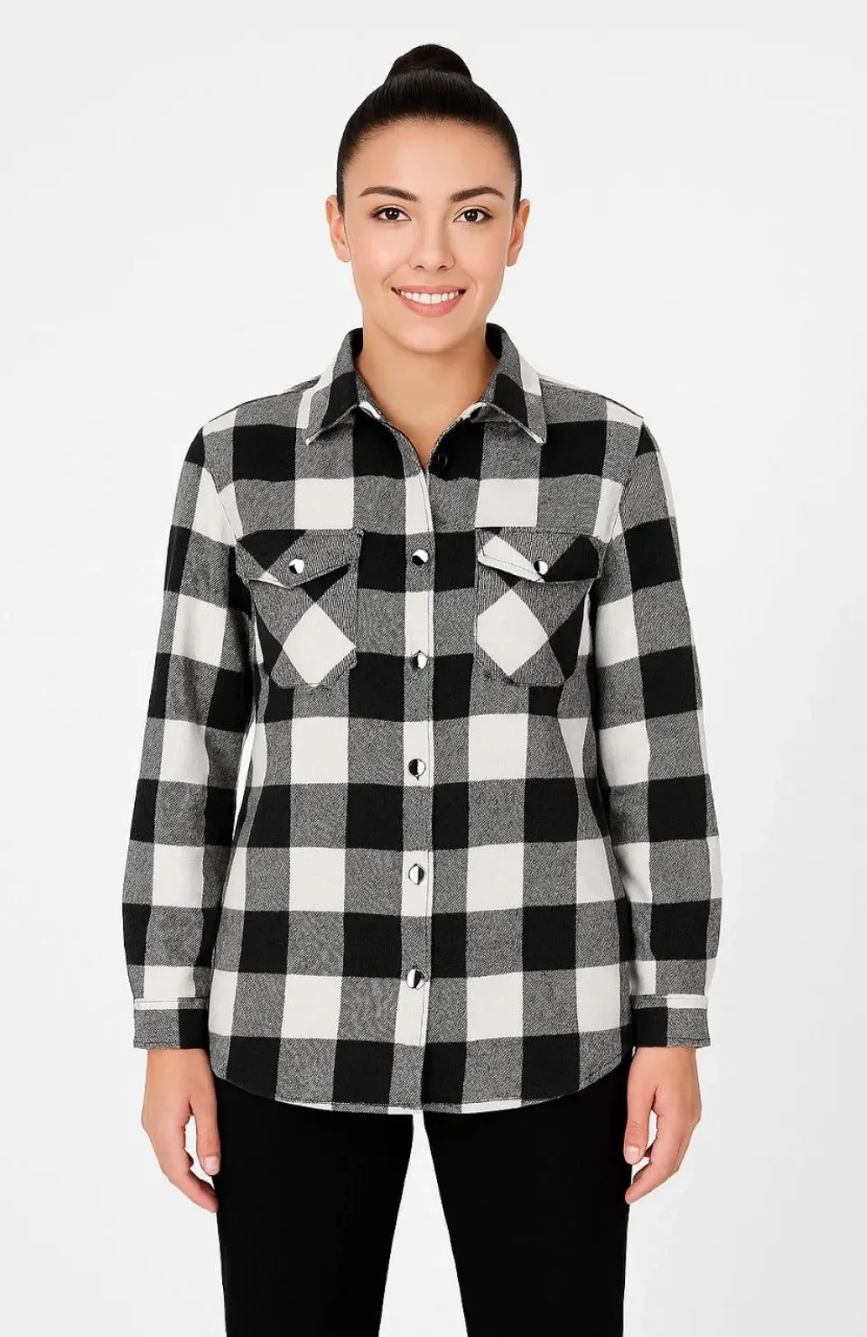 Kadın Oduncu Gömlek – Uzun Kollu, Şardonlu Kumaş, Kırmızı Beyaz Kareli Desen, Regular Fit, Çift Cepli, Manşetli Günlük Şık Stil - Siyah Somersan Giyim | Kadın, Erkek ve Çocuk Moda