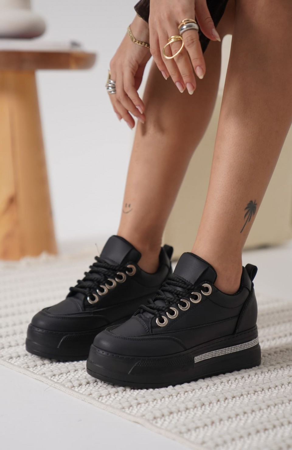 Kadın Siyah Tabanlı Siyah Gizli Topuklu Sneaker TR04MS01D Somersan Giyim | Kadın, Erkek ve Çocuk Moda