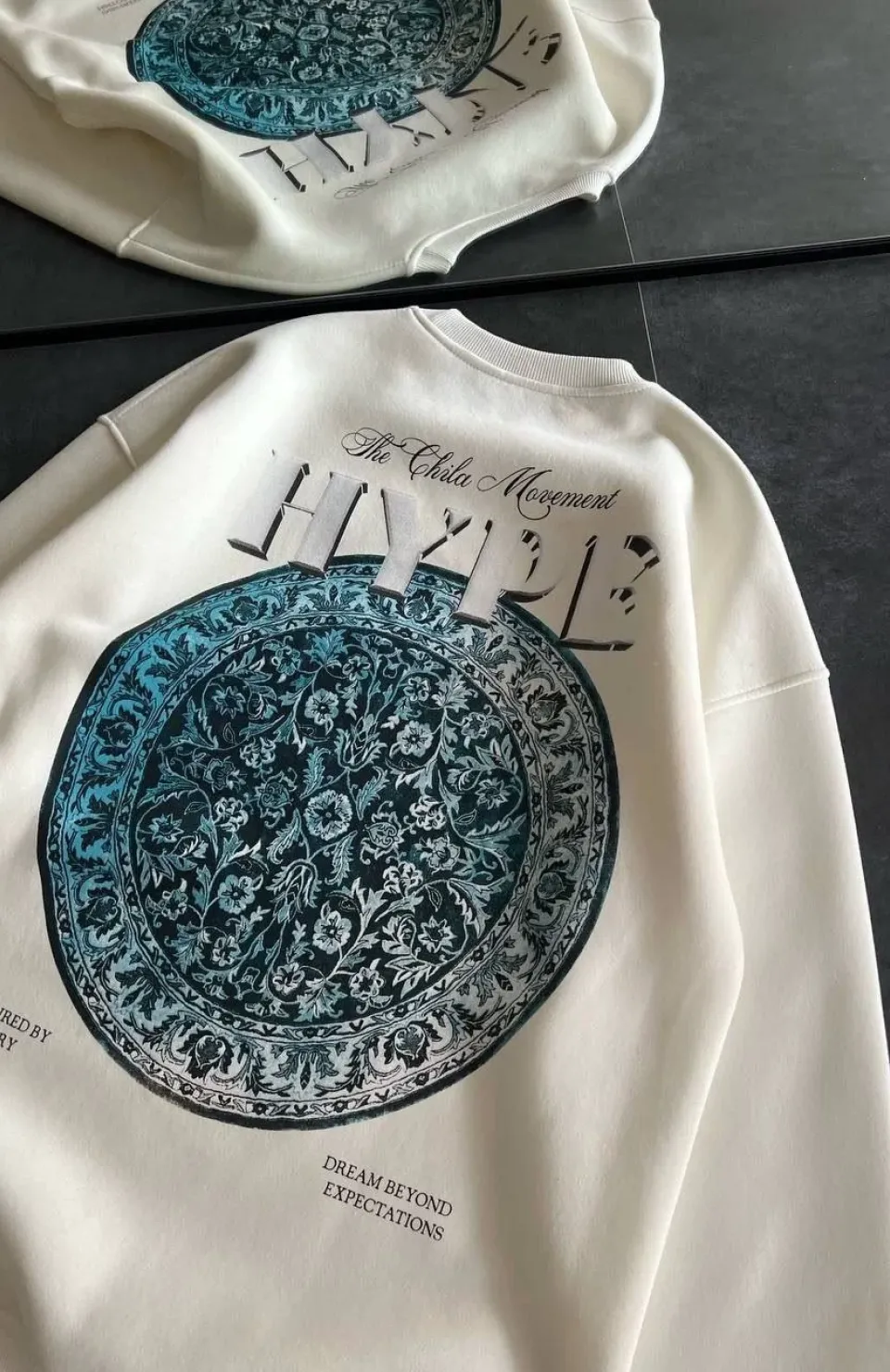 Kadın Üç İplik Bisiklet Yaka Baskılı SweatShirt - Beyaz