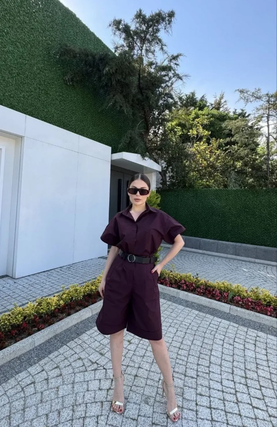 Kadın Yakalı Gömlek Kemerli Şortlu Takım - Bordo