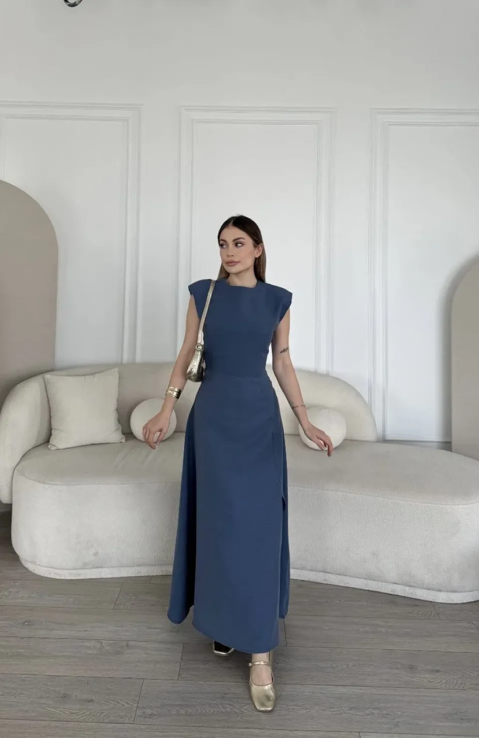 Keten Yandan Yırtmaçlı Uzun Elbise Sıfır Kol Elbise - Mavi