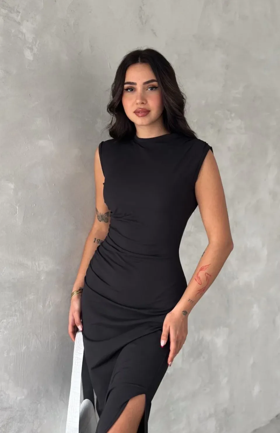 Kolsuz Yırtmaçlı Uzun maxı boy Elbise - Siyah