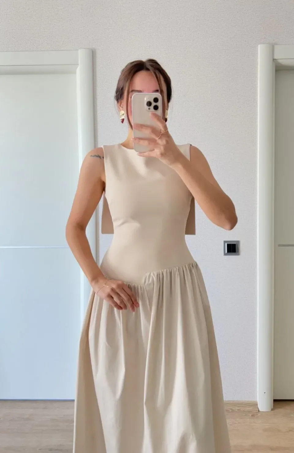 Krep Arkası Kanat Arka Ön Pens Detaylı Uzun Kadın Elbise - Bej