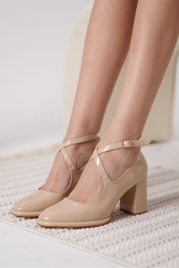 Nude Rugan Kadın Topuklu Ayakkabı TR18MS09B