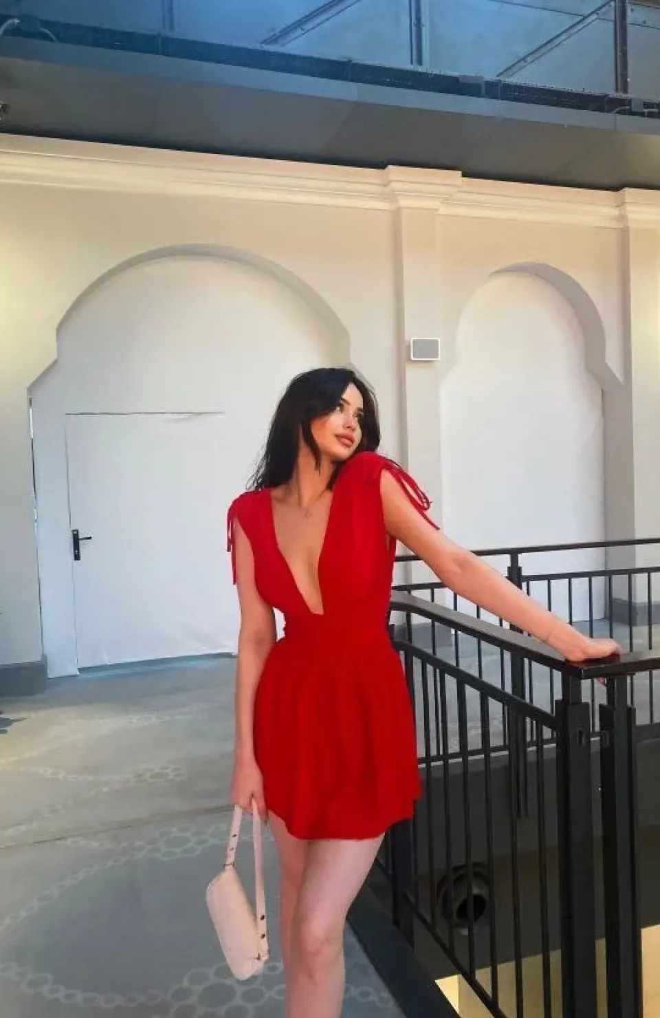 Omuzu ip Askılı Şortlu Elbise - Kırmızı