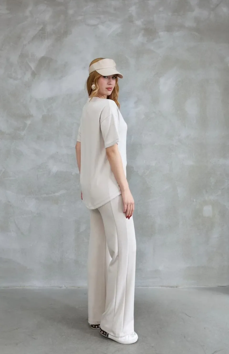 Osy Modal Yumuşak dokulu Kumaş Bisiklet Yaka Taş detaylı Kısa Kollu Takım - Kırık Beyaz