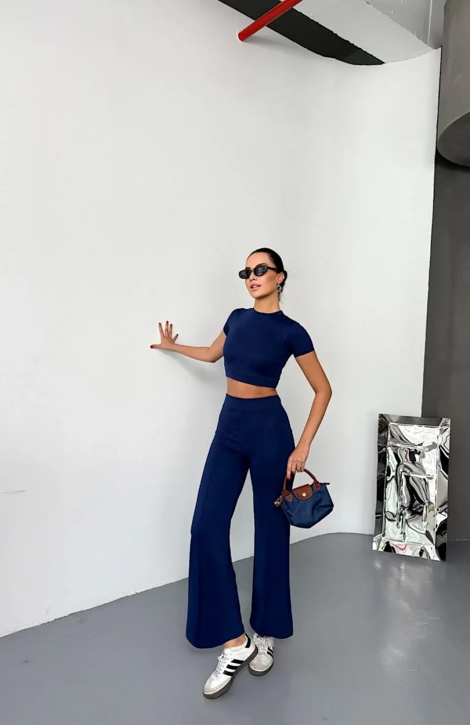 Osy Modal Yumuşak Dokulu Kumaş Kısa Kollu Crop Alt ispanyol Paça Pantalon ikili Takım - Lacivert